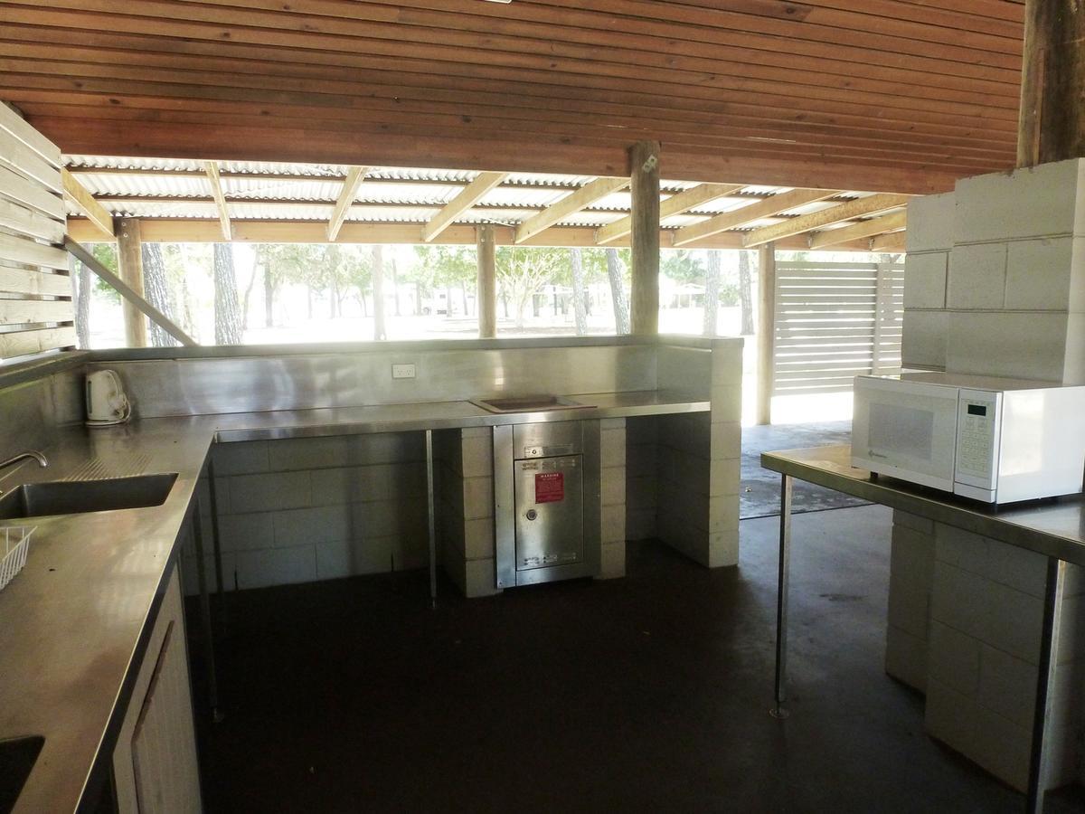 Nrma Woodgate Beach Holiday Park Екстер'єр фото